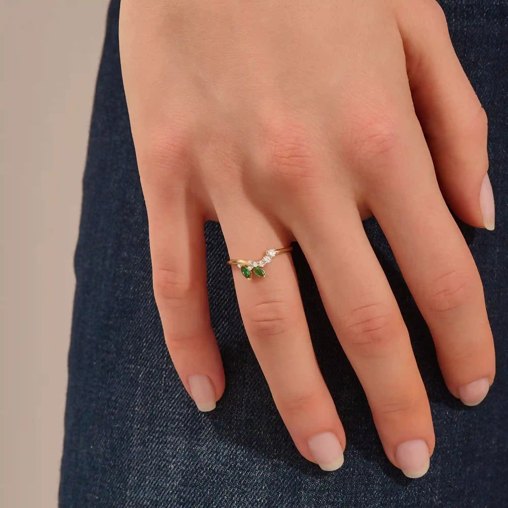 14k solid gold emerald and moissanite curve stacking ring for women