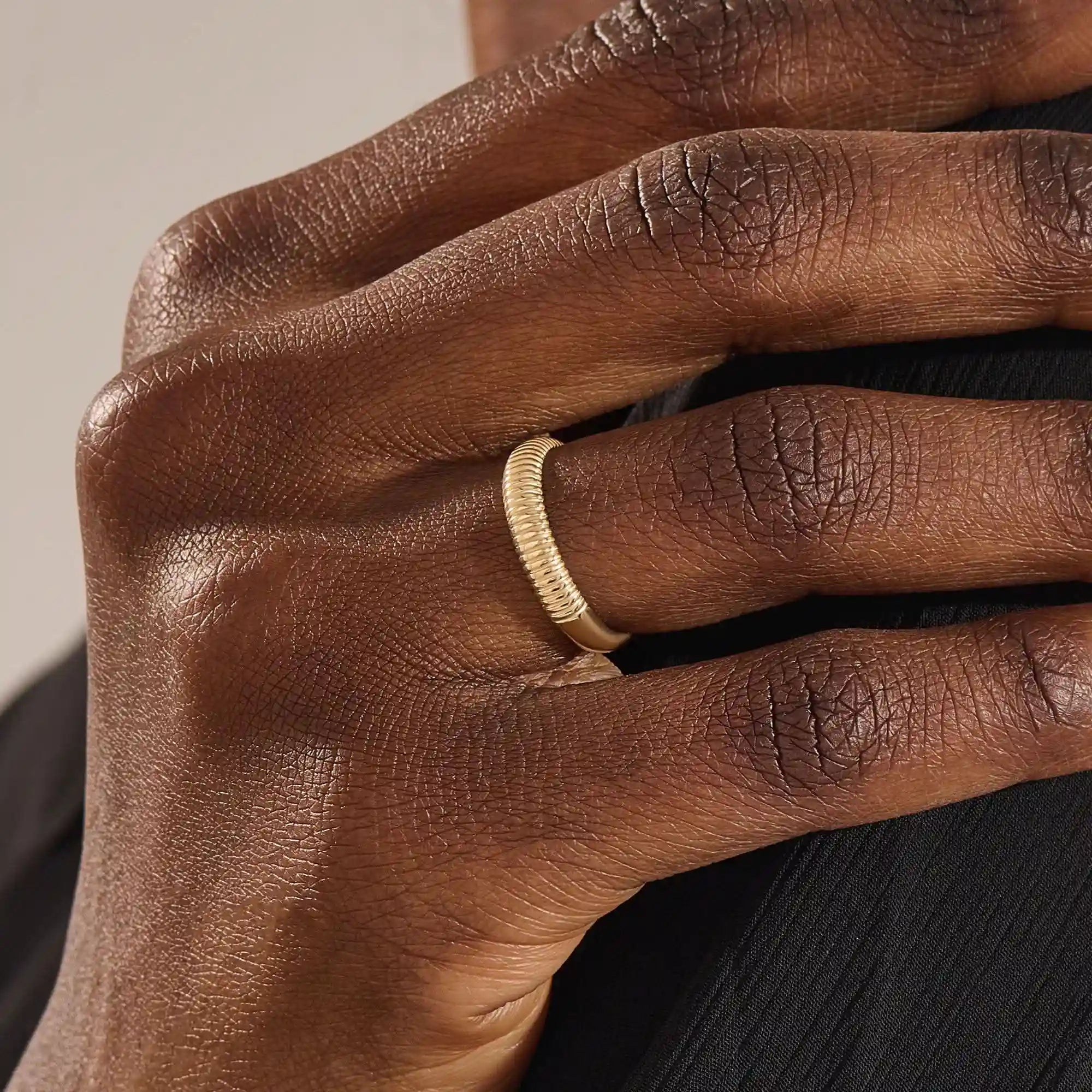 ribbed design dome band wedding stacking ring in 14k solid gold for women
