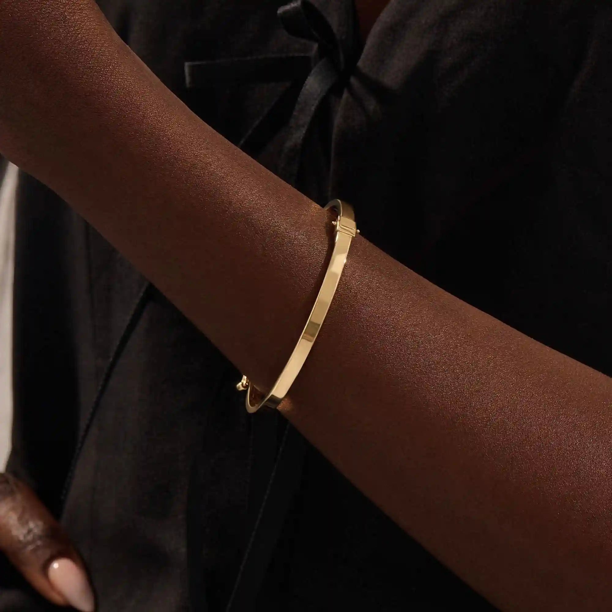 14K SOLID PLAIN GOLD SQUARE TUBE HINGED BANGLE BRACELET FOR WOMEN