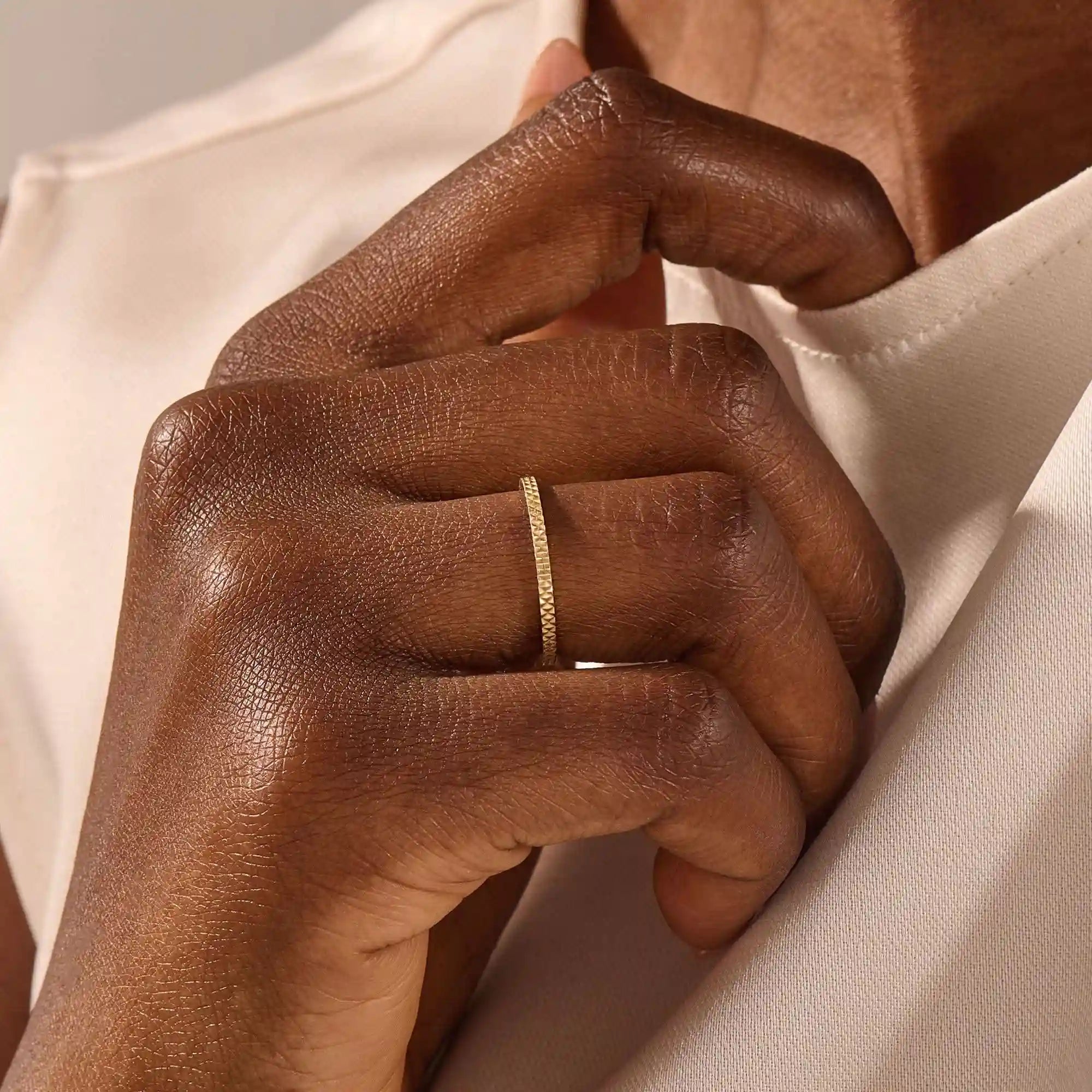 14K SOLID GOLD UNISEX DESIGN SLIM TEXTURED BAND STACKING WEDDING RING