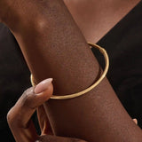 14K SOLID GOLD TEXTURED TUBE HINGED BANGLE BRACELET FOR WOMEN