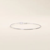 14k solid white gold bracelet with slender flat bar segments integrated into a fine chain, combining clean lines with understated elegance.
