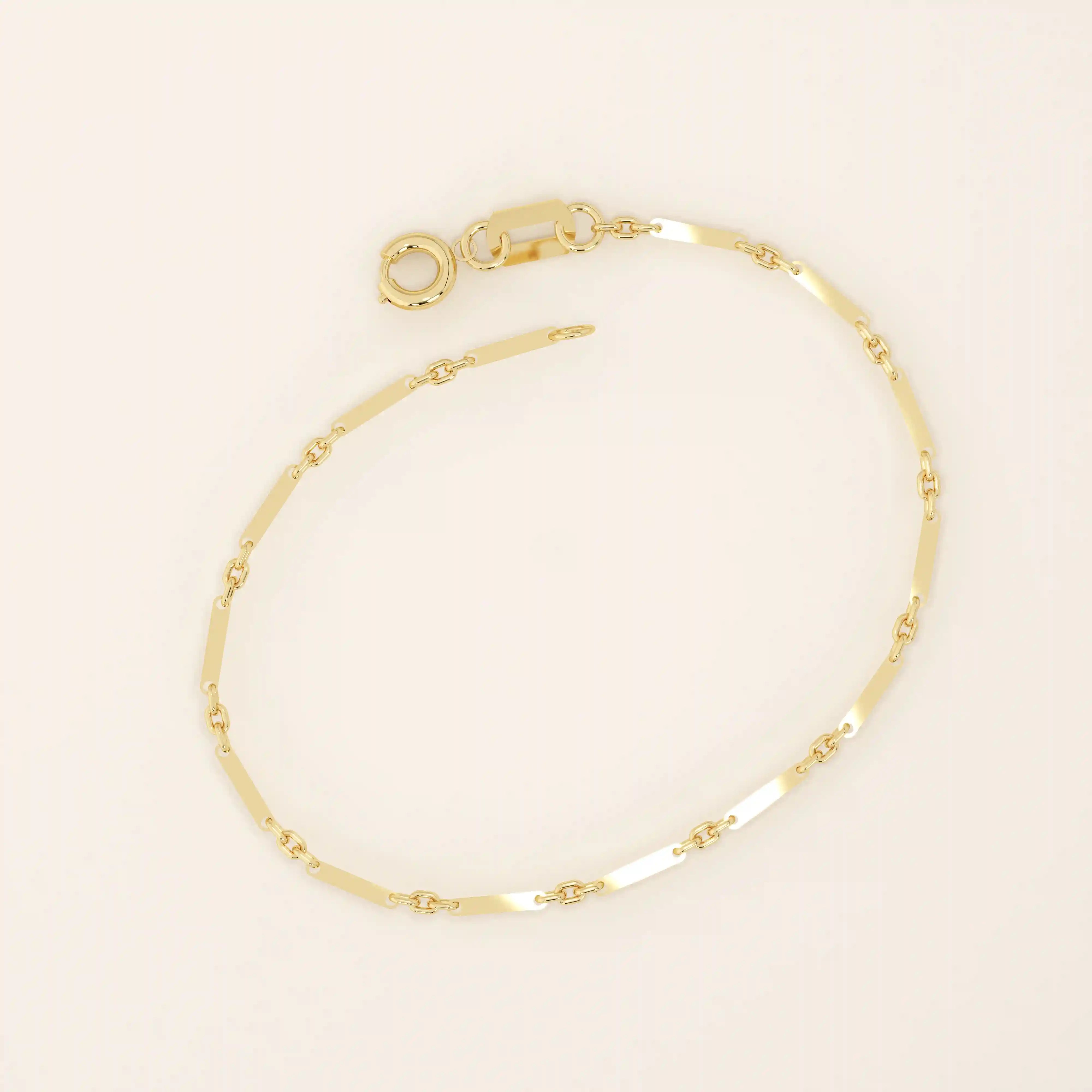 14k yellow gold bracelet with alternating flat bar links and oval cable chain for a sleek, modern design.
