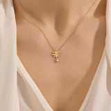 Gold Flower Pendant Necklace