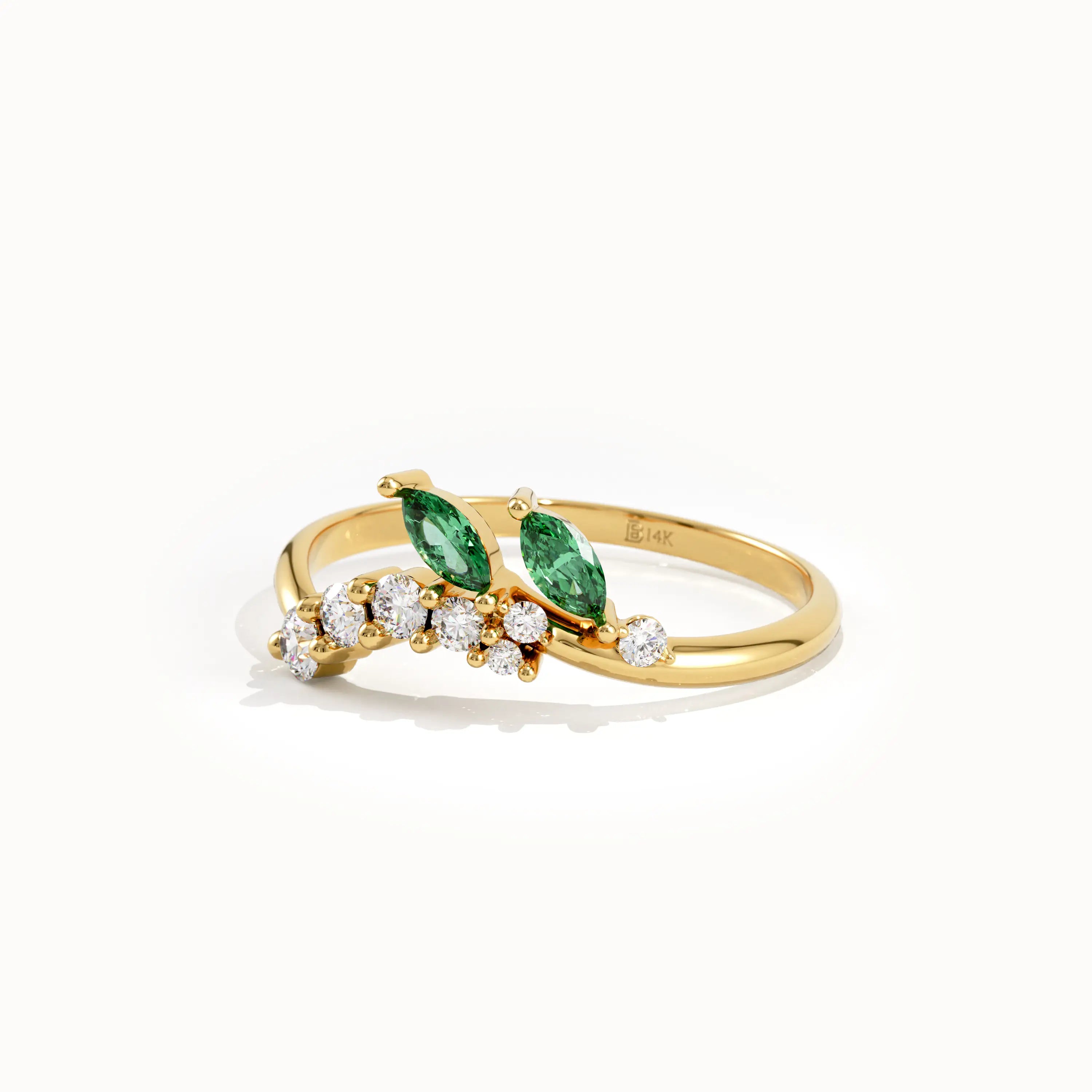 Emerald Curved Wedding Band for Women - BRENNMORE 