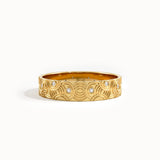 Circle Waves Wedding Band in Gold