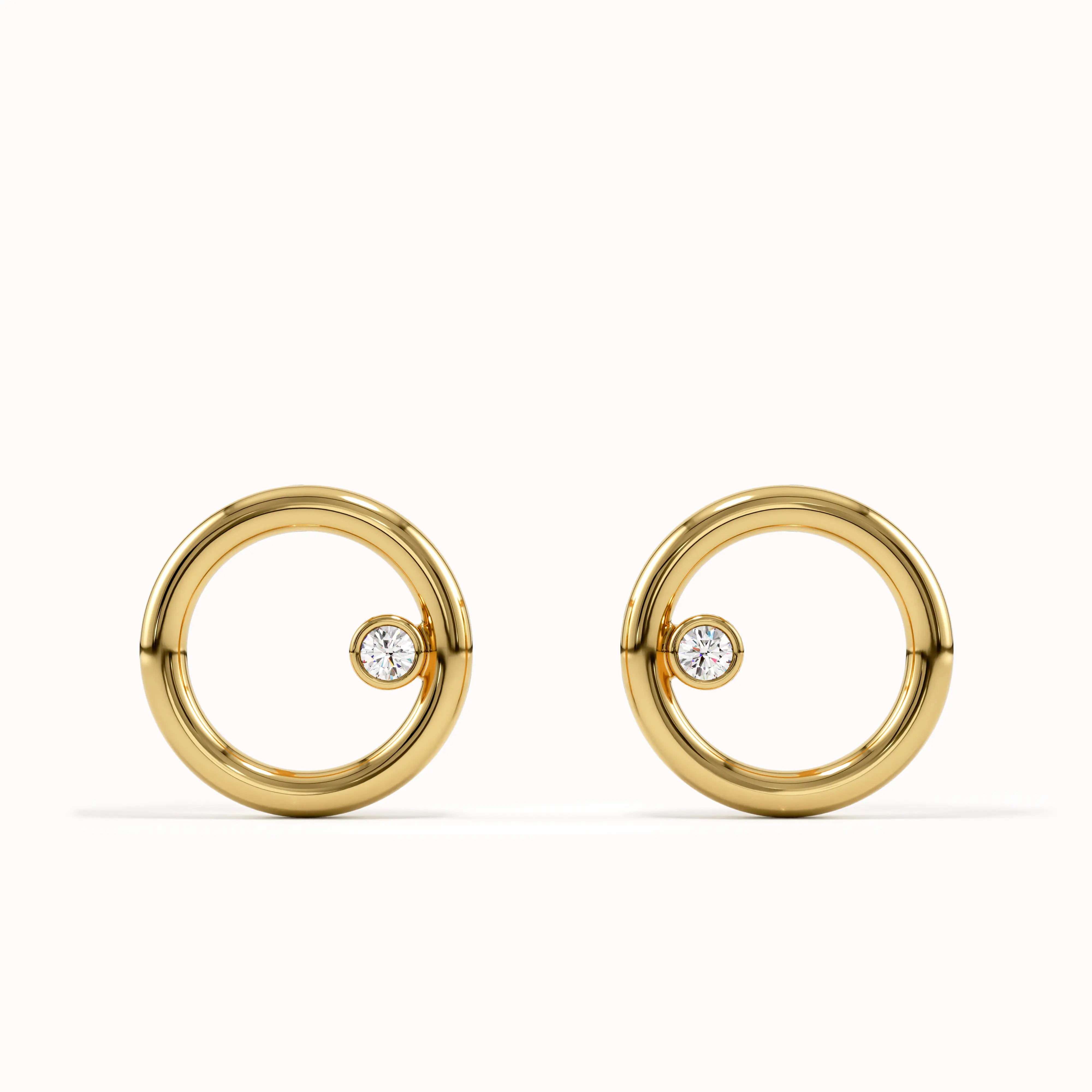 Round Karma Studs in Gold - BRENNMORE