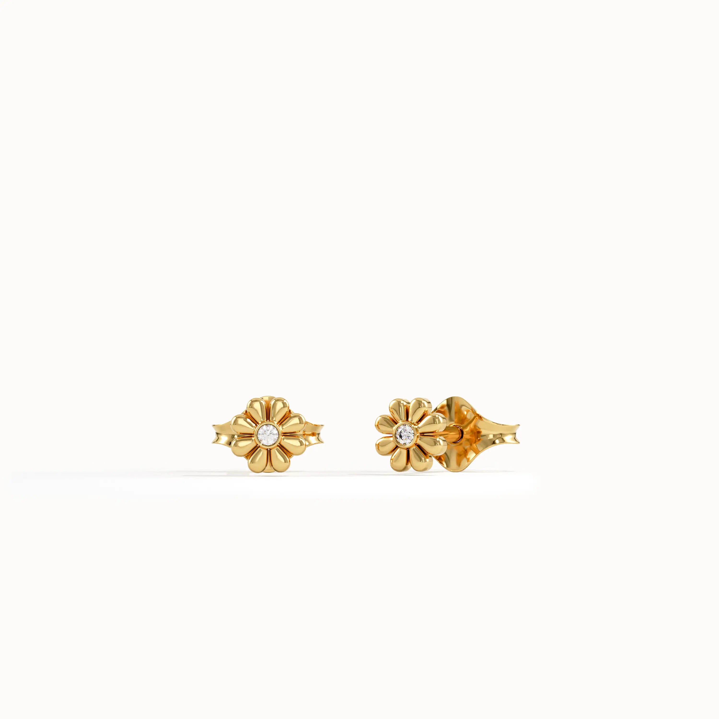Daisy Stud Earrings - BRENNMORE 