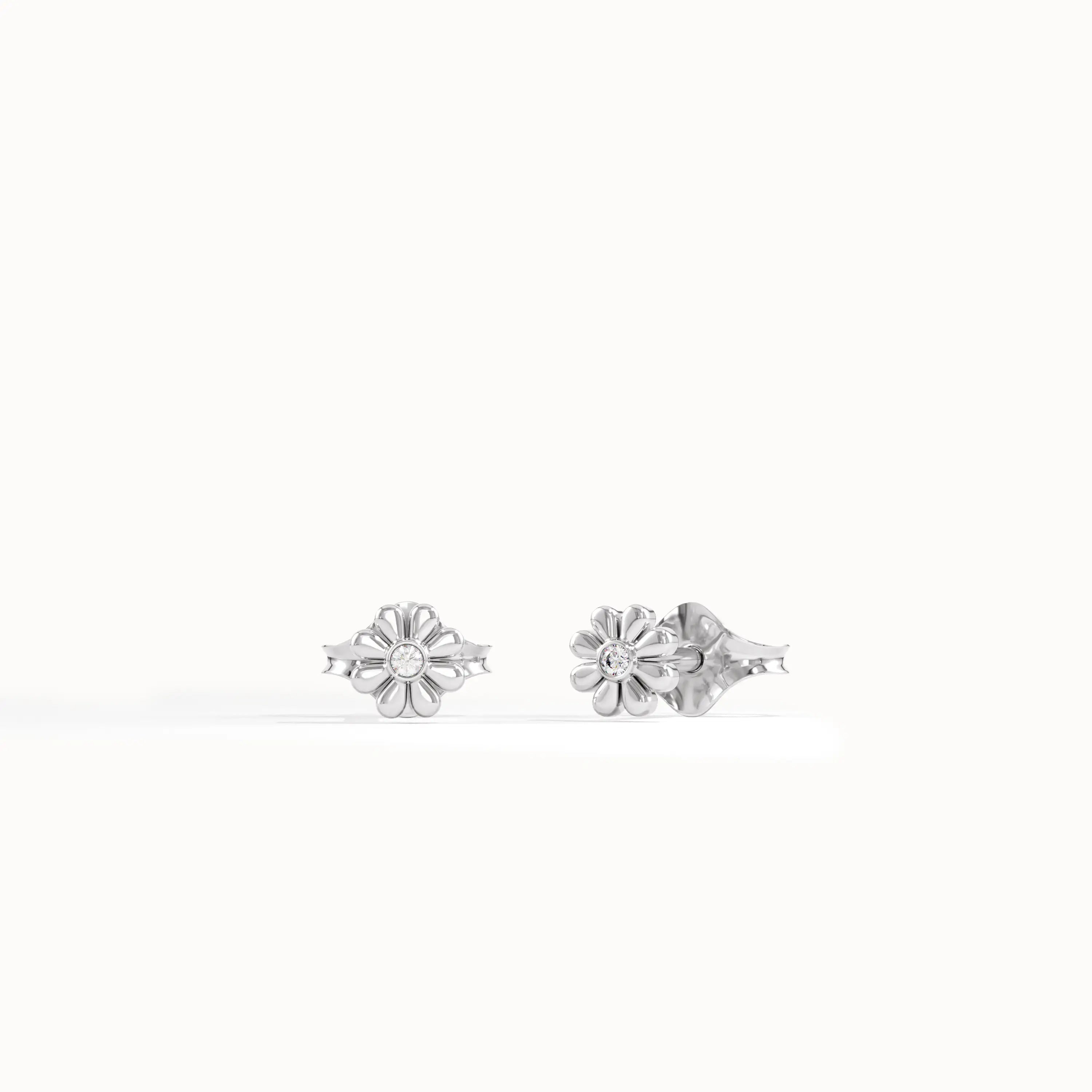 Daisy Stud Earrings - BRENNMORE 