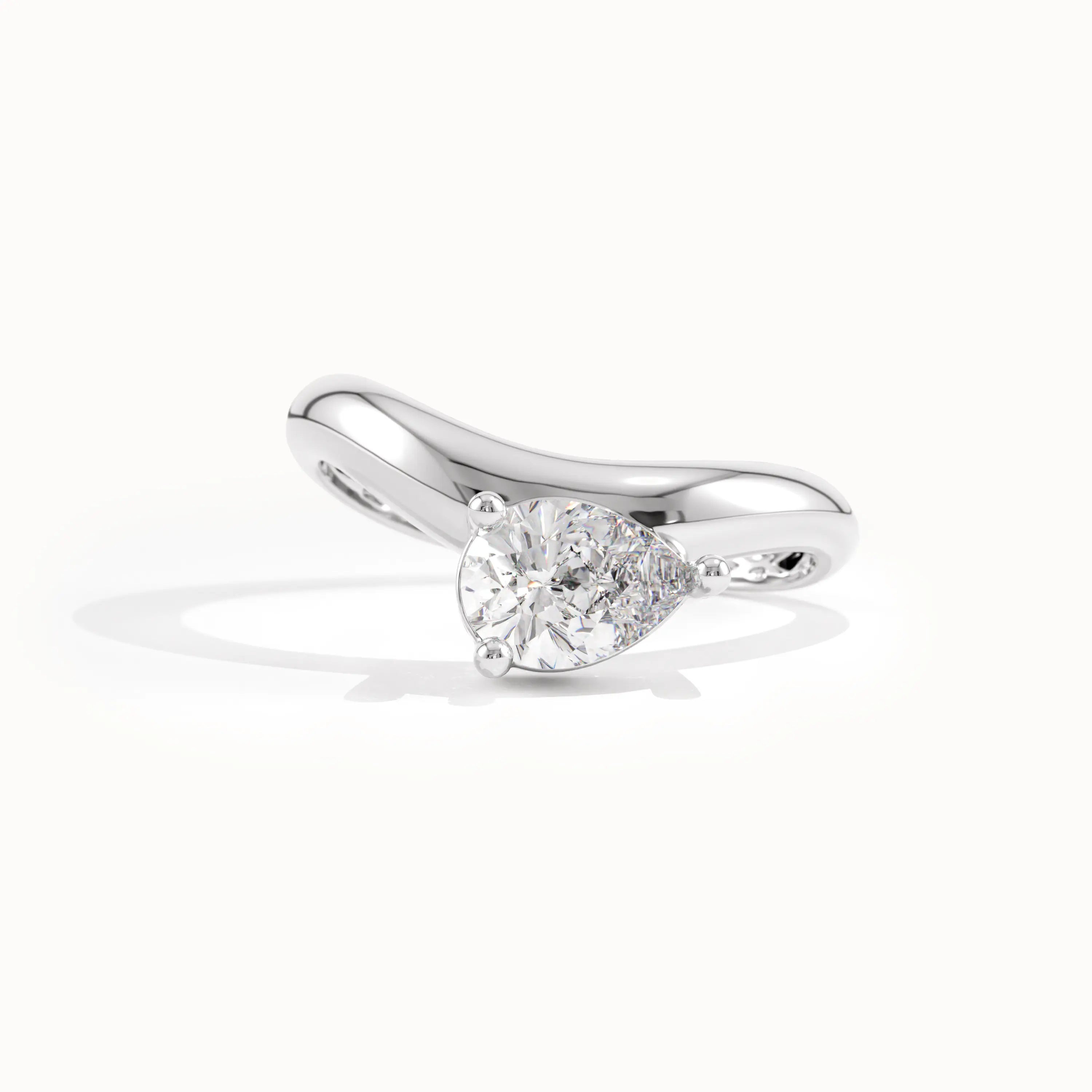 Curved Pear Solo Ring