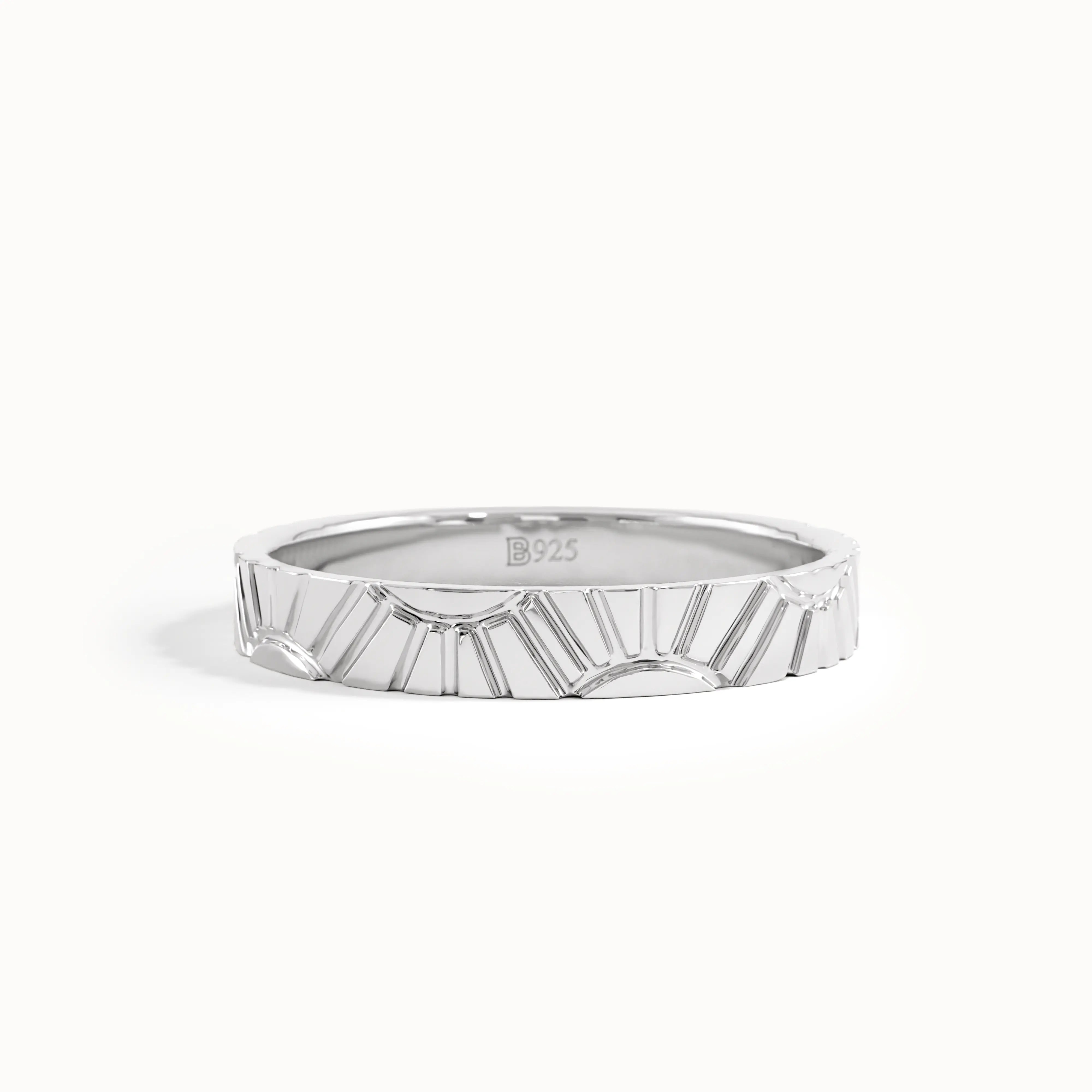 Sun Patterned Wedding Band