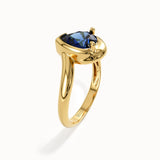 Solo Pear Sapphire Wavy Ring
