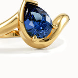 Solo Pear Sapphire Wavy Ring