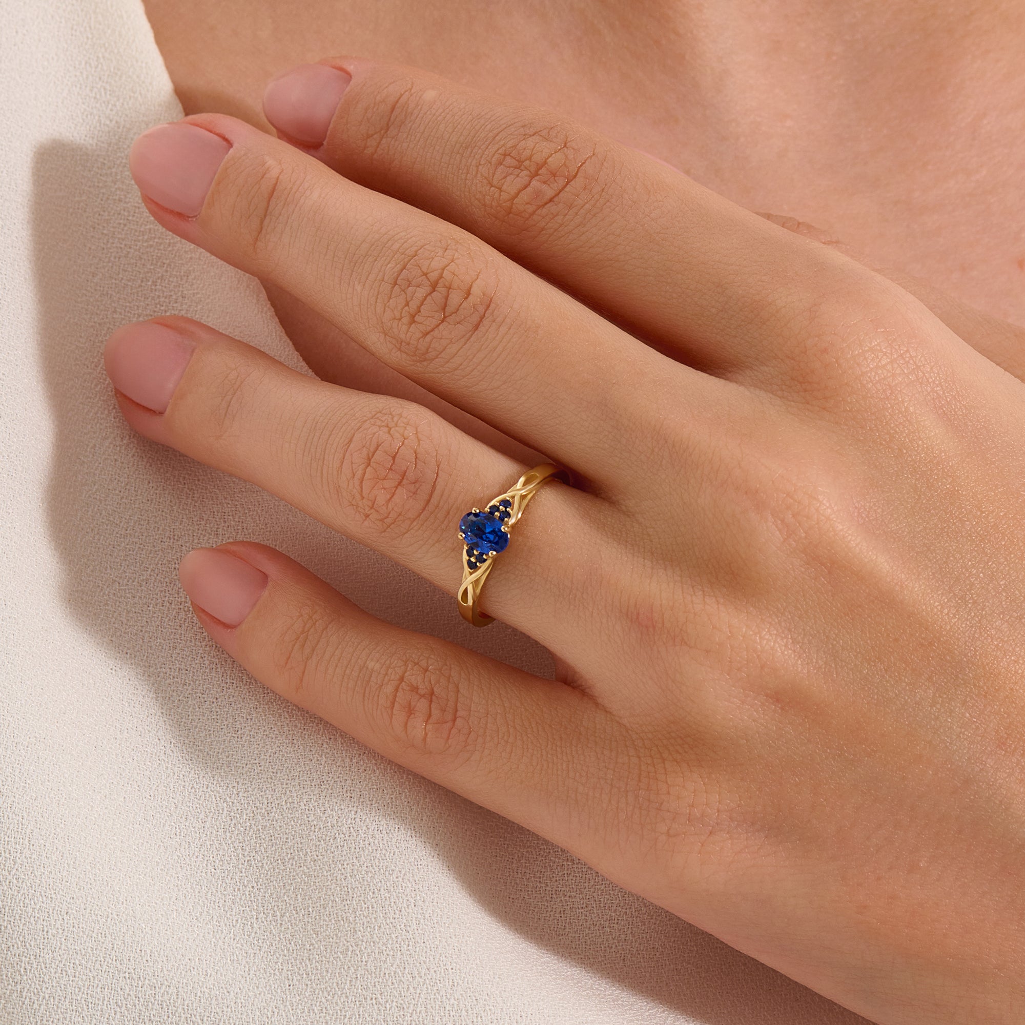 Oval Sapphire Engagement Ring - BRENNMORE 