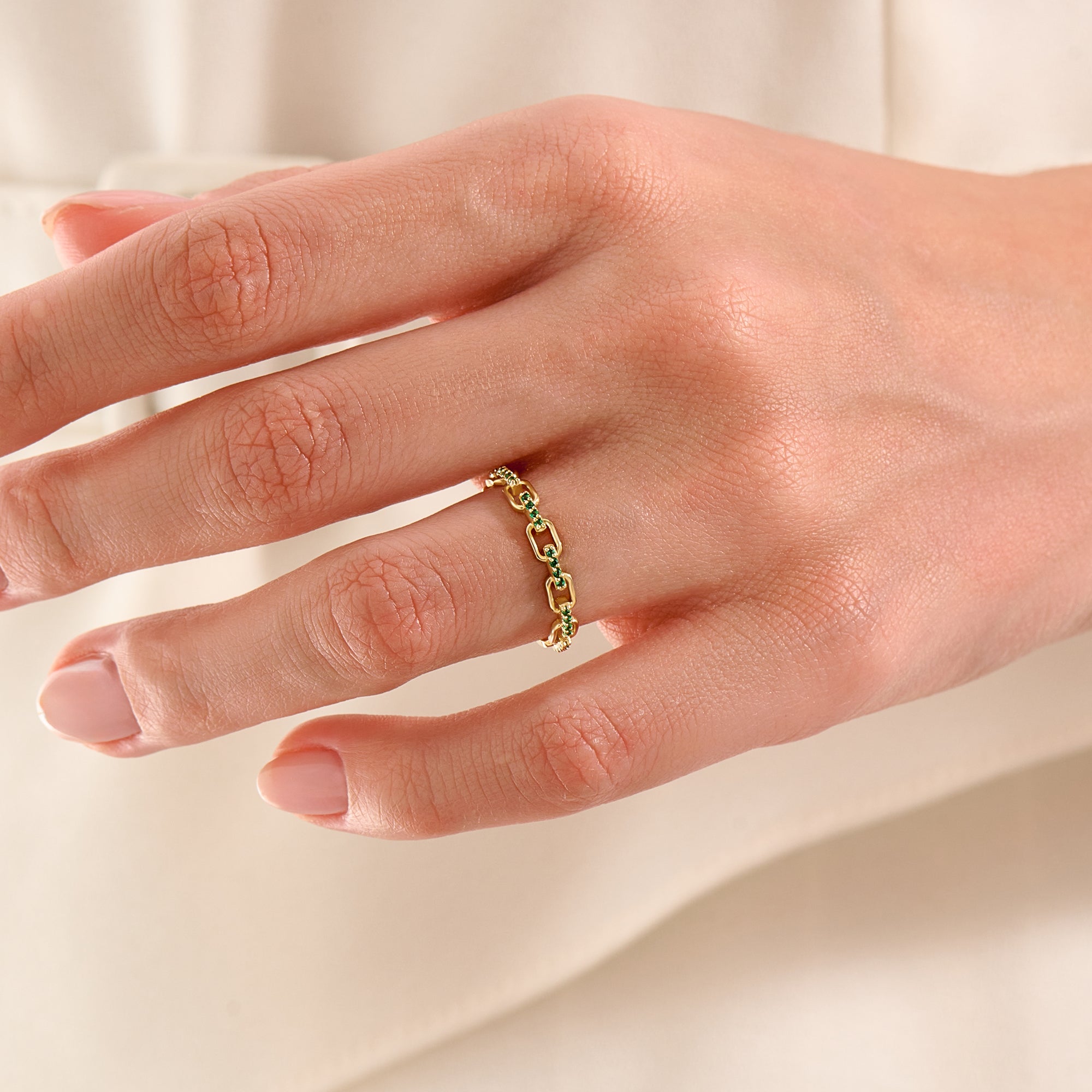 Pave Emerald Chain Wedding Ring - BRENNMORE 