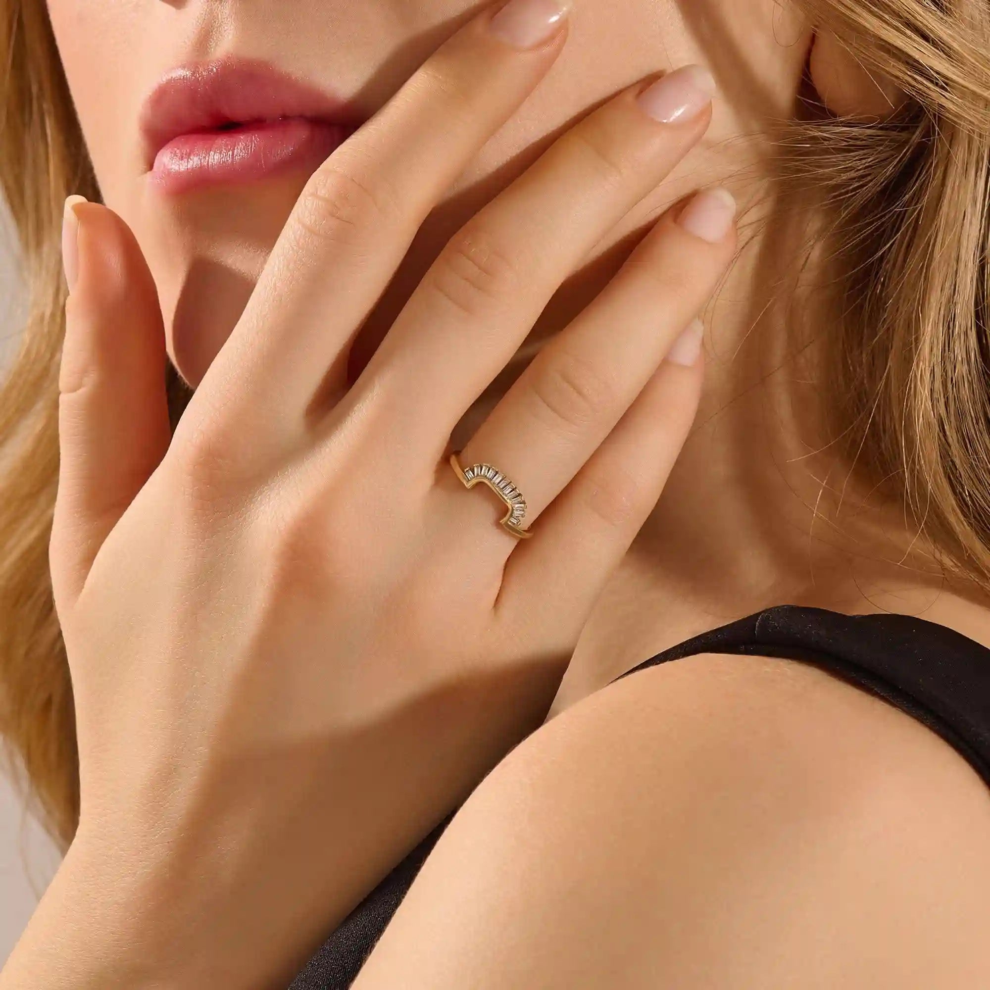 BAGUETTE SQUARE CURVE RING IN 14k SOLID GOLD