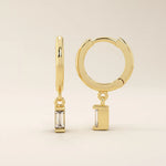 DANGLING BAGUETTE EARRING IN SOLID GOLD
