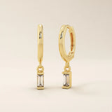 DANGLING BAGUETTE EARRING IN SOLID GOLD