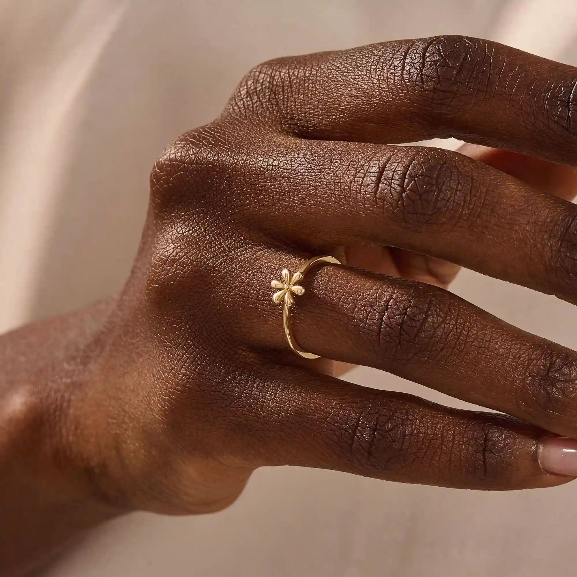 14K SOLID GOLD FLOWER DAISY STACKABLE STATEMENT RING FOR WOMEN