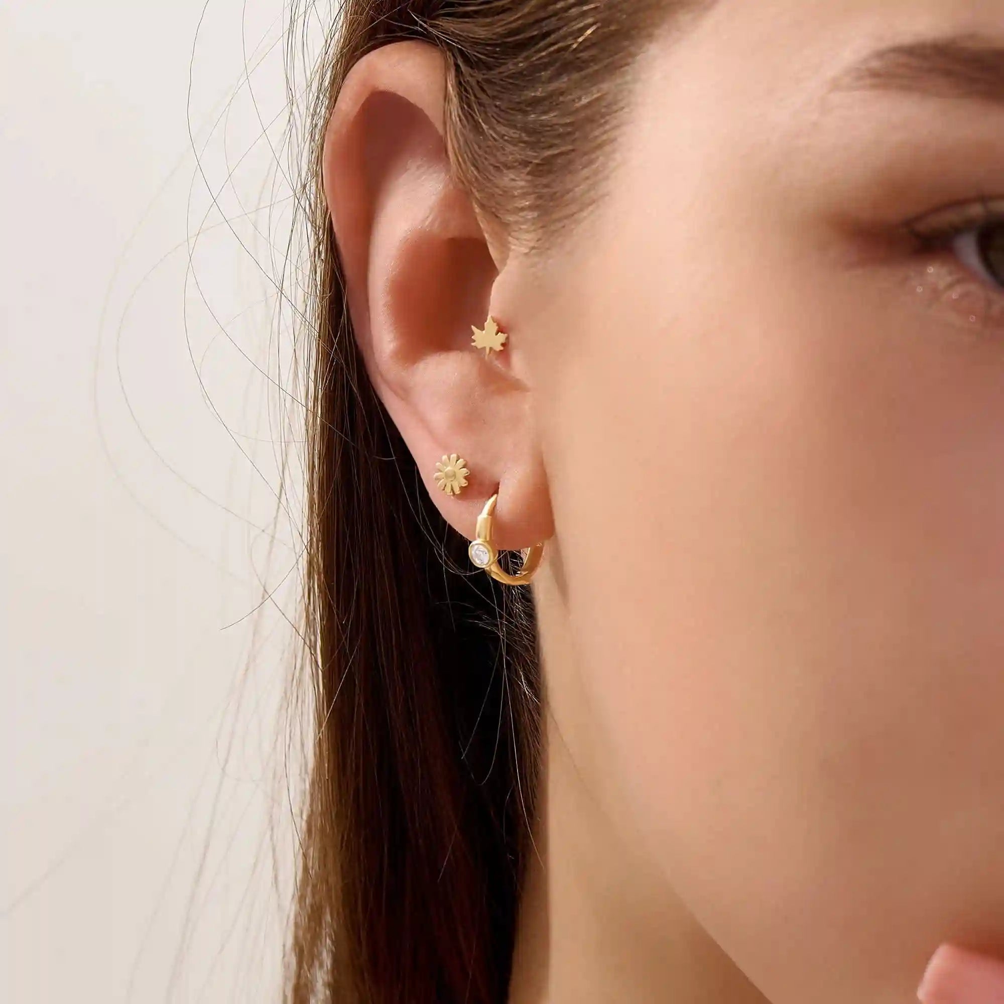 MAPLE LEAF PIERCING IN 14K SOLID GOLD