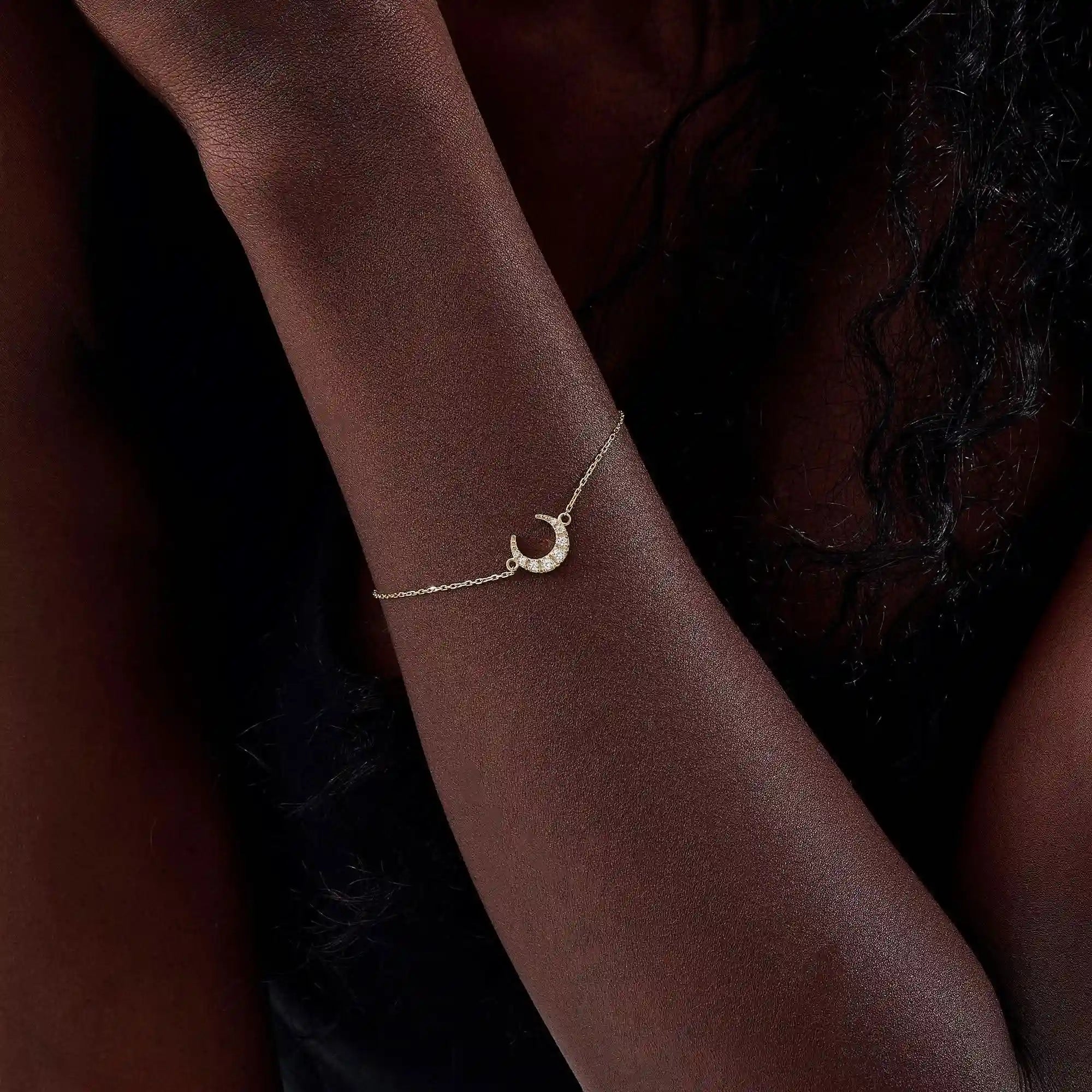 MOON CHARM BRACELET IN 14K SOLID GOLD