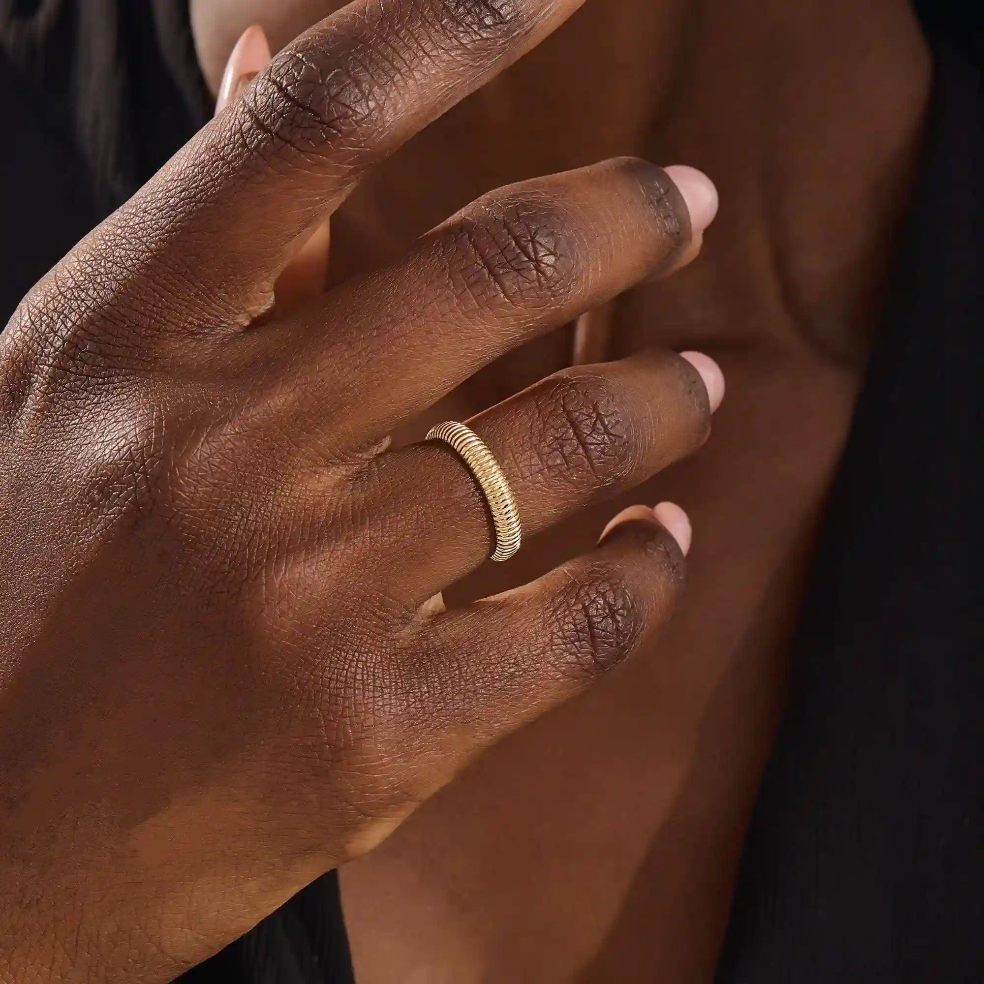 ribbed design dome band wedding stacking ring in 14k solid gold for women