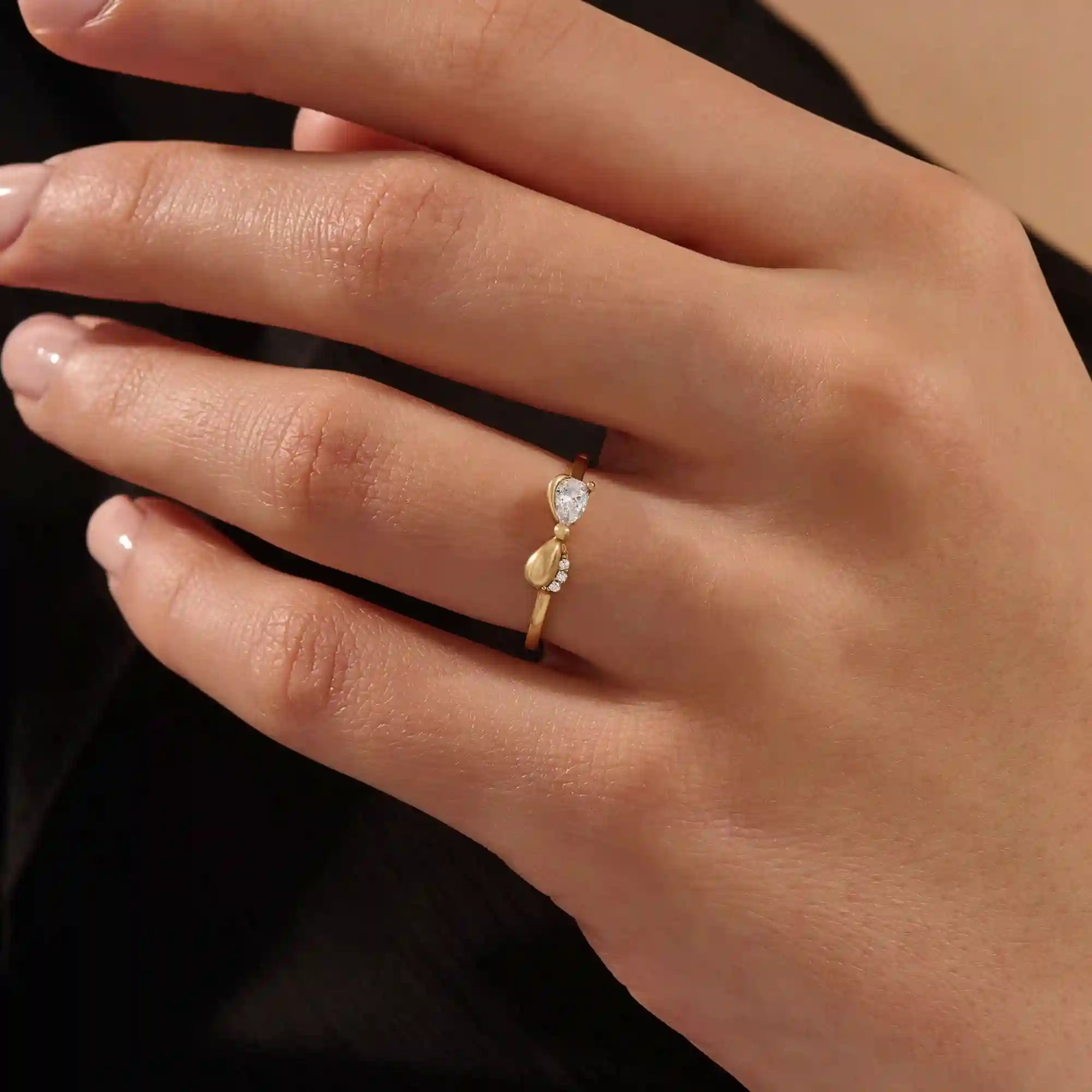 14k ribbon stacking ring in gold 